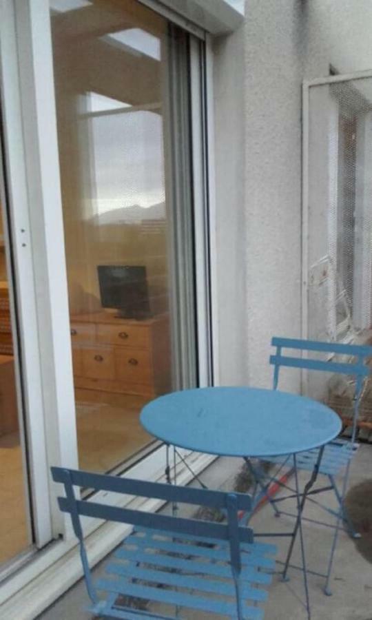 Beau Studio , Ensoleille, Wifi, Etage 5 Ascenceur Apartment Marseille Exterior photo
